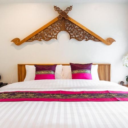 Anumat Premium Budget Hotel Chiang Mai Bagian luar foto